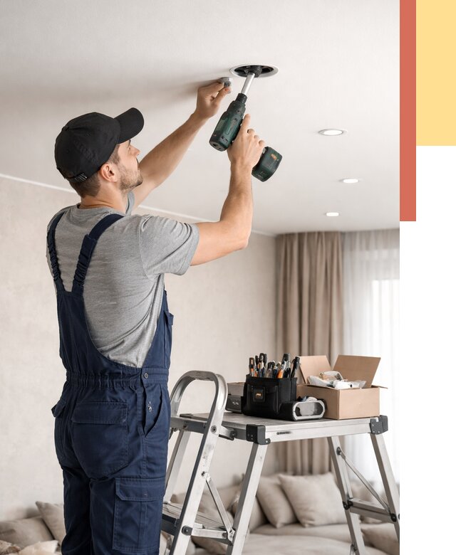 Установка и монтаж точечных светильников в натяжной потолок в Павлово от 1825 руб. | ОТДЕЛОЧНИК-Пвв